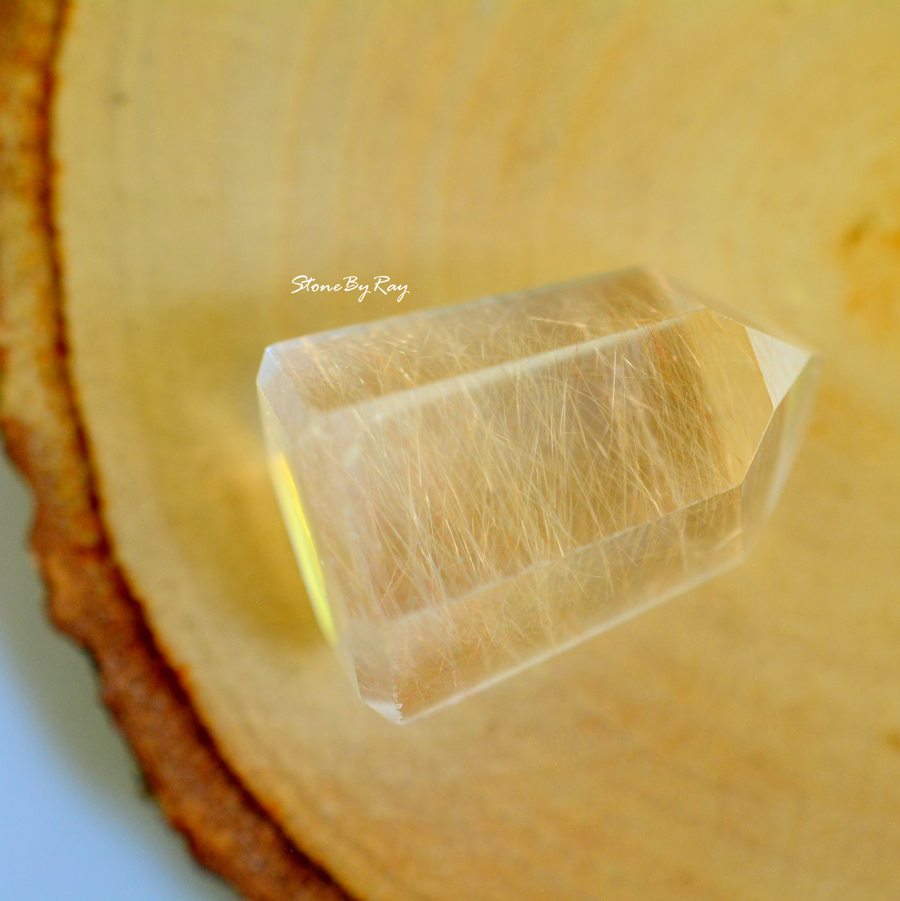 หินไหมเงินเจียรทรงผลึกแท่งคริสตัล