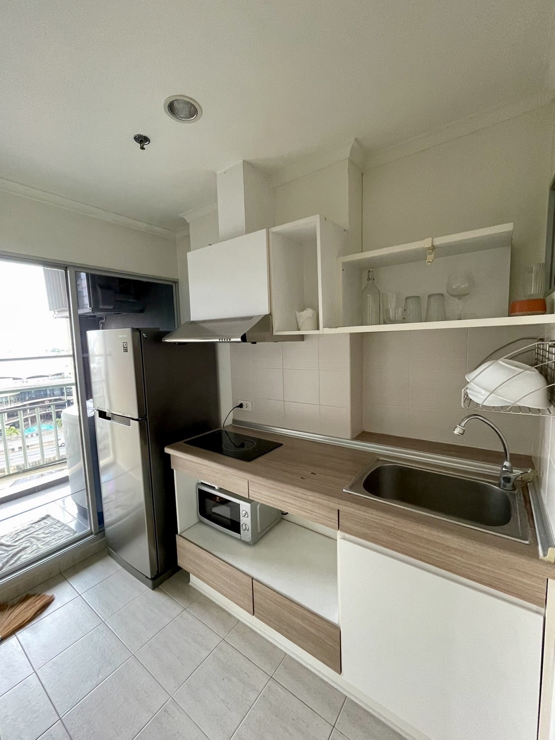 ให้เช่าห้องแบบ 2ห้องนอน 2ห้องน้ำ โซนพื้นที่ เซ็นทรัลปิ่นเกล้า MRT บางยี่ขั่น คอนโด Lumpini Park Pinklao (ลุมพินี พาร์ค ปิ่นเกล้า) ขนาดห้อง 56 ตรม. ชั้น 11 ตึก B จอดรถได้ 2 คัน