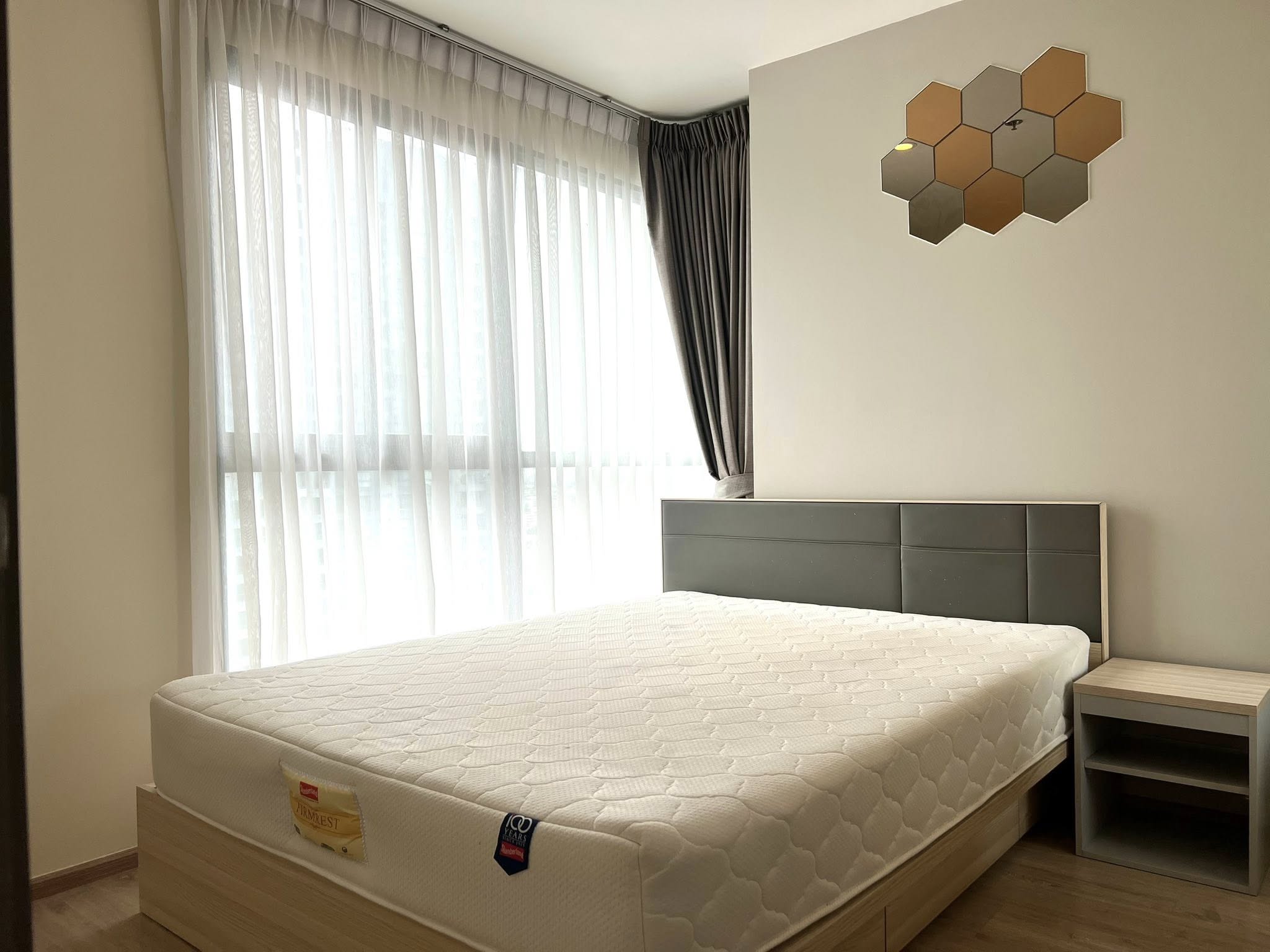 ให้เช่าคอนโด IDEO O2 (ไอดีโอ โอทู) High Rise โซนพื้นที่ BTS บางนา ห้องแบบ 2ห้องนอน 1ห้องน้ำ ขนาดห้อง 46.5 ตรม. ชั้น 21 ตึก B