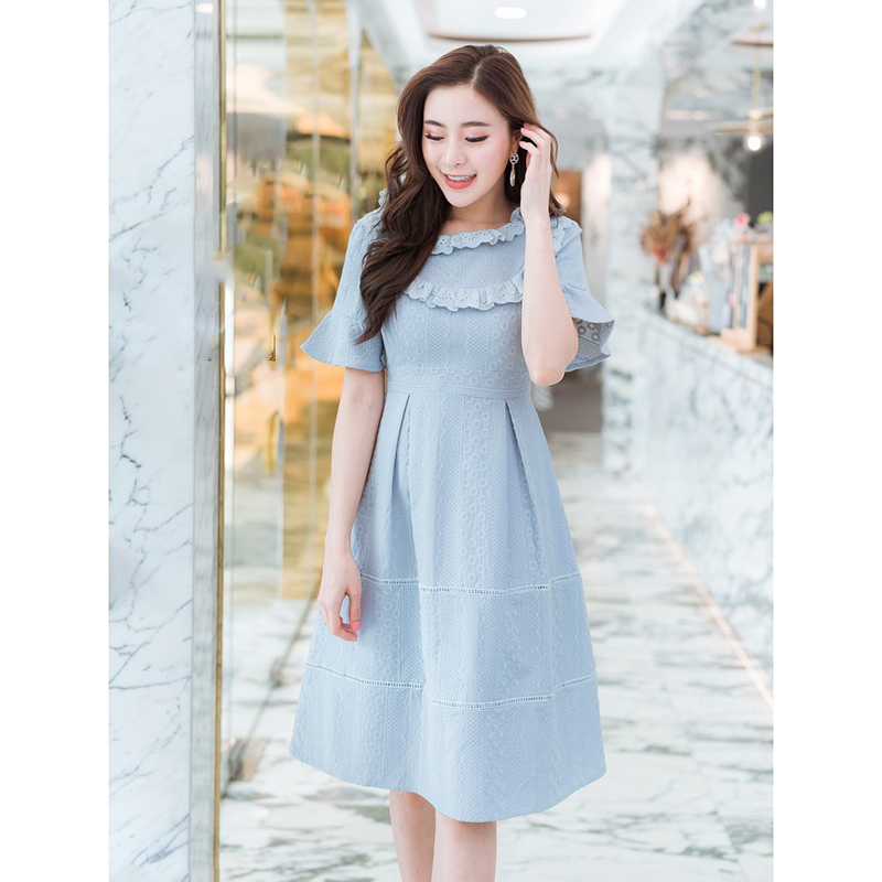 kudapy เดรสสั้นสีเทา ผ้าลูกไม้ ทรงเอกว้าง แขนแต่งระบาย