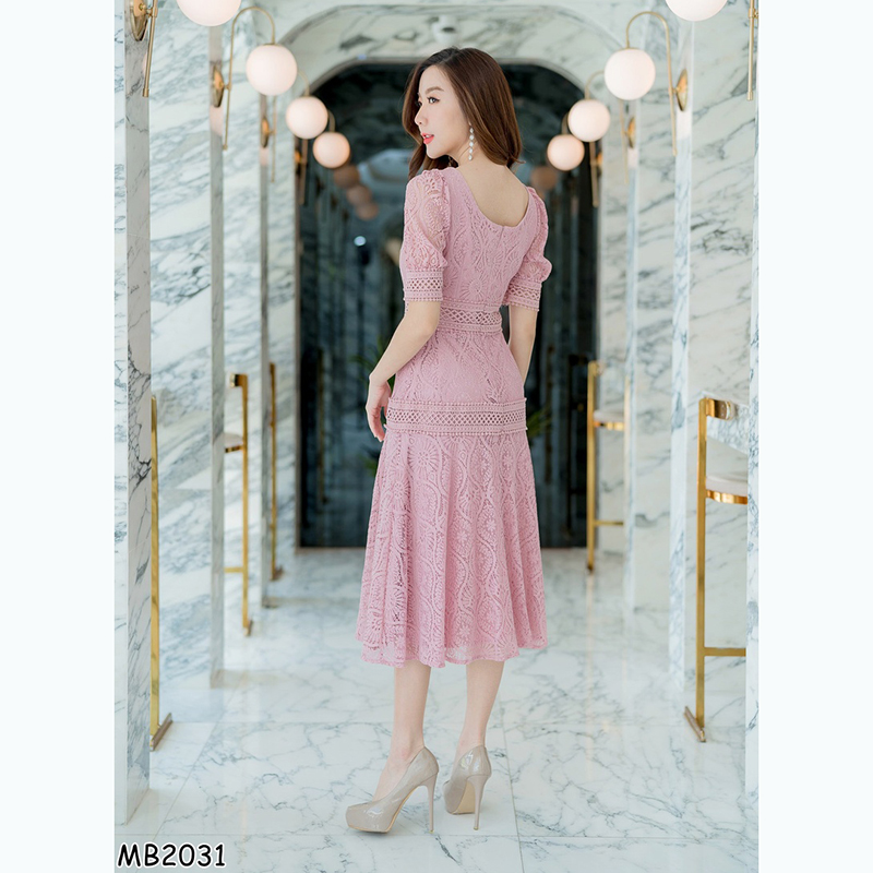 kudapy เดรสสั้นสีแดง/สีชมพู/สีขาว คอวีเว้าอกแขนตุ๊กตาผ้าลูกไม้สวยดูดี