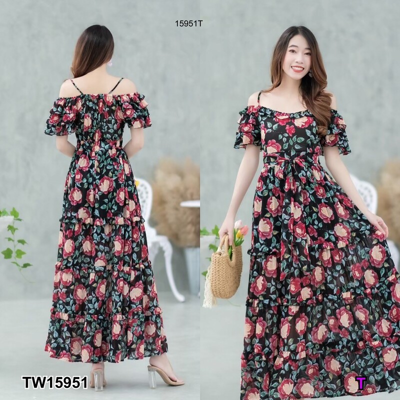 kudapy แม็กซี่เดรสสีขาว ดำ เขียว เทา สายเดี่ยวเว้าไหล่ แขนระบายชั้น ผ้าชีฟองลายดอกไม้ มีซับใน เนื้อผ้าทิ้งตัวสวย