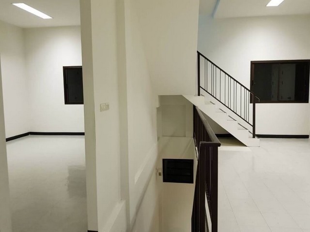 ขาย อาคารพานิชย์ 2คูหา3ชั้น โครงการ สุโขทัย อเวนิว 99