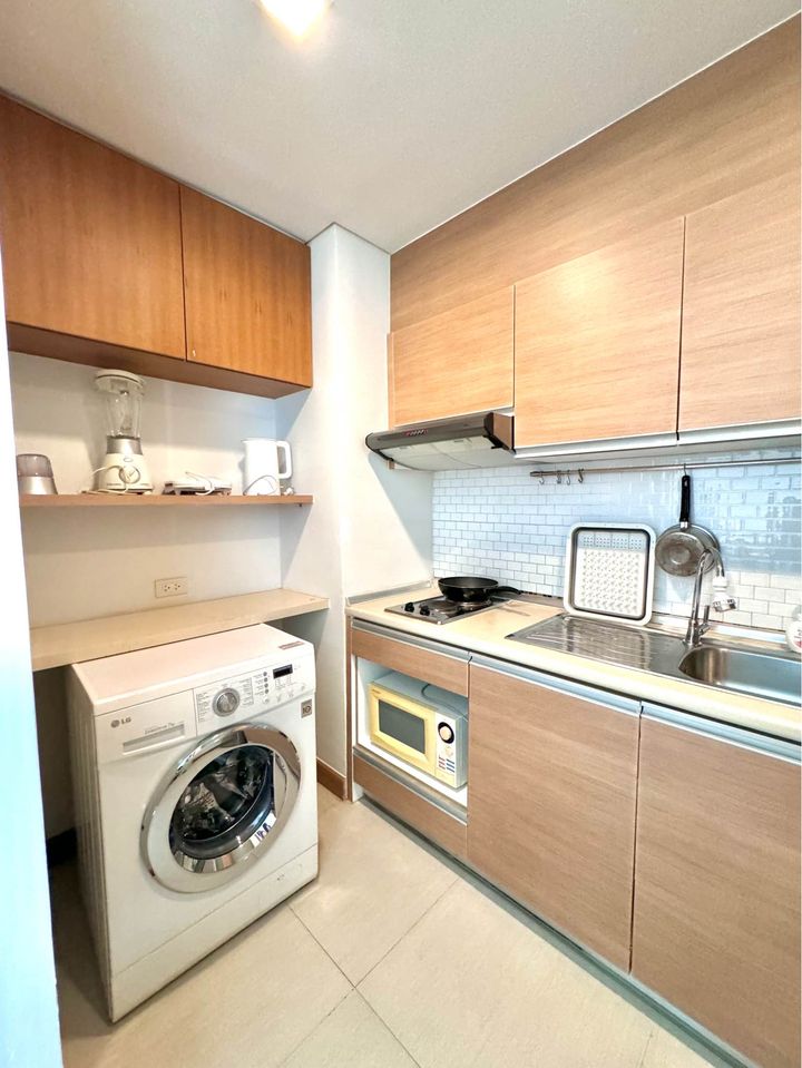 ปล่อยเช่าคอนโด Le Luk Condominium (เลอ ลักซ์ คอนโด) W Market - Studio 1ห้องน้ำ 1ห้องครัว - ใกล้ BTS พระโขนง / W Market - ขนาดห้อง 39.5 ตรม. ชั้น 18