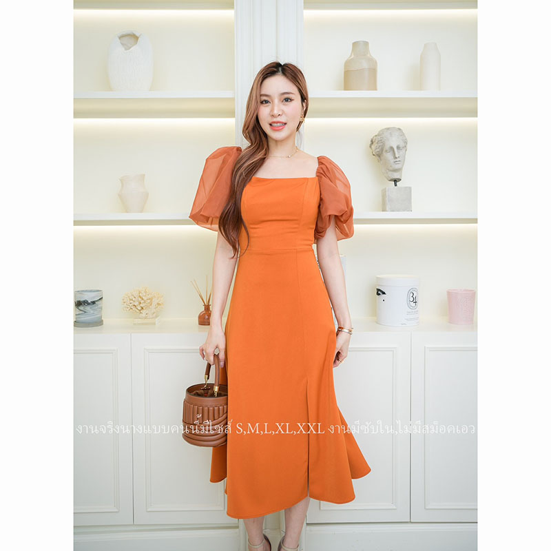 kudapy เดรสสั้นสีชมพู/สีสัม เดรสออกงานแนวมินิมอล เรียบหรูดูแพง รุ่นนี้ใส่เป็นทรงปาดไหล่ปิดต้นแขน หรือแขนพองตุ๊กตาก็น่ารัก