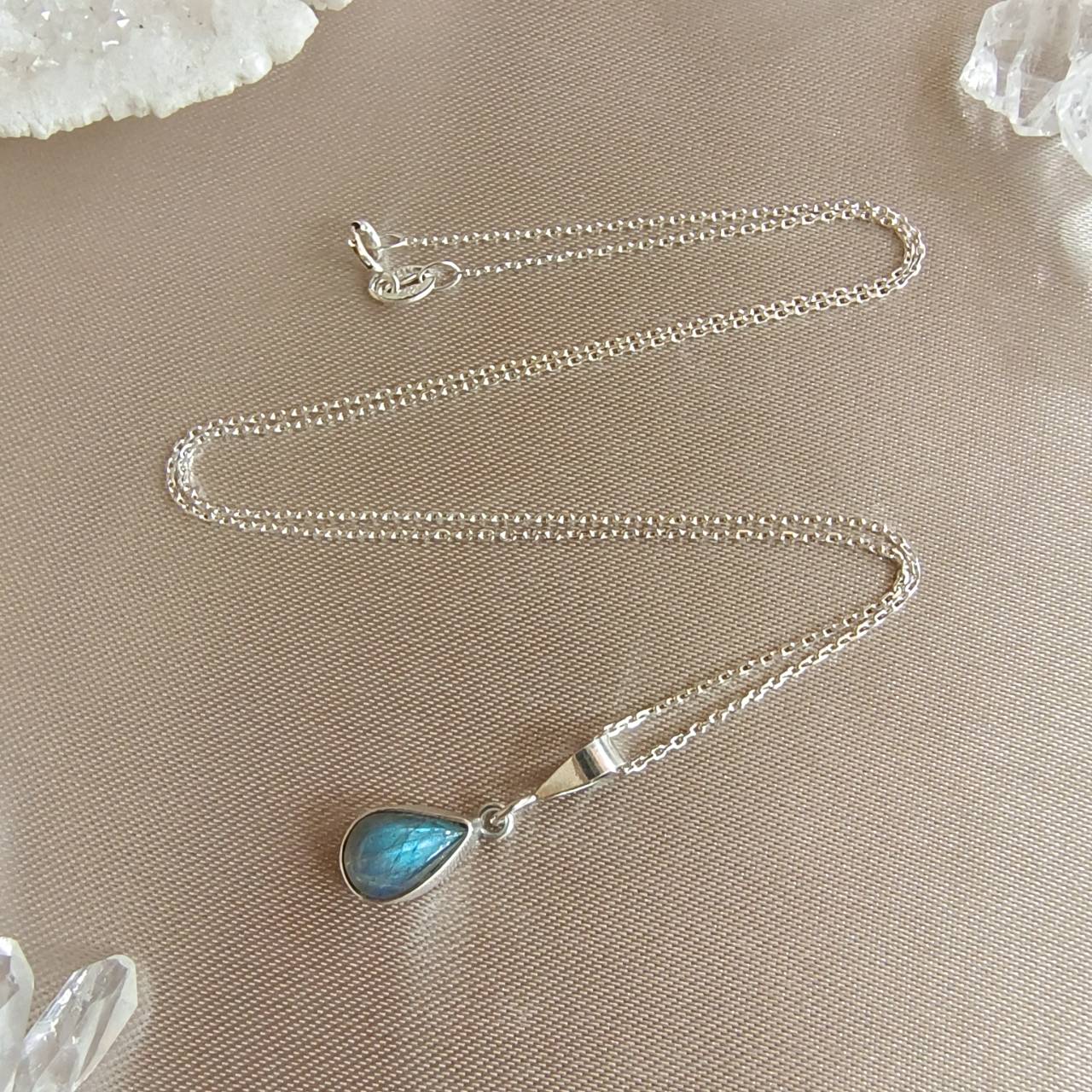 สร้อยคอเงินจี้หินลาบราโดไลท์ Labradorite