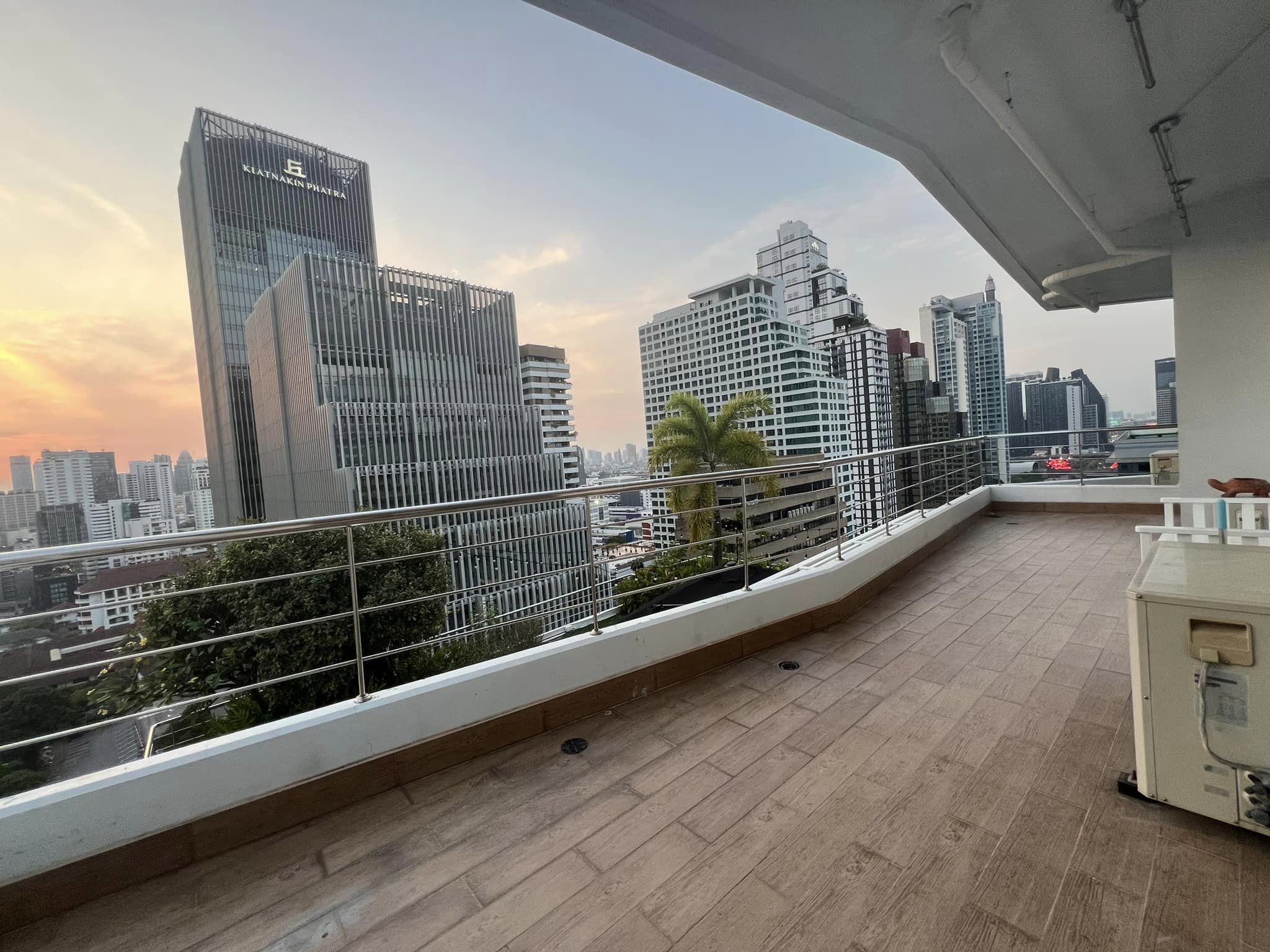 ปล่อยเช่าคอนโด ศุภาลัย พรีเมียร์ เพลส อโศก Supalai Premier Place Asoke - 2ห้องนอน 2ห้องน้ำ 1ห้องนั่งเล่น - ใกล้ MRTเพชรบุรี BTSอโศก/มศว/แกรมมี่ - ขนาดห้อง 110 ตรม. ชั้น 22