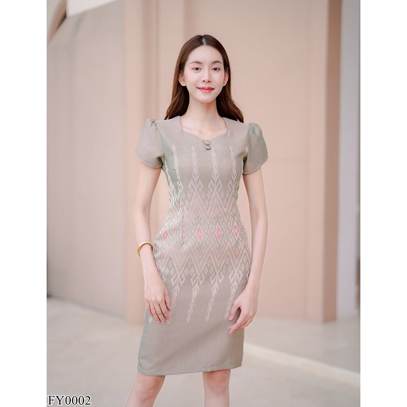 kudapy เดรสสั้นสีฟ้า/สีเขียว/สีชมพู ผ้าทอลายสวยๆ คอหัวใจ แขนกลีบบัว แต่งกระดุมปั๊มทรงสอบ สวยปังสุดๆ