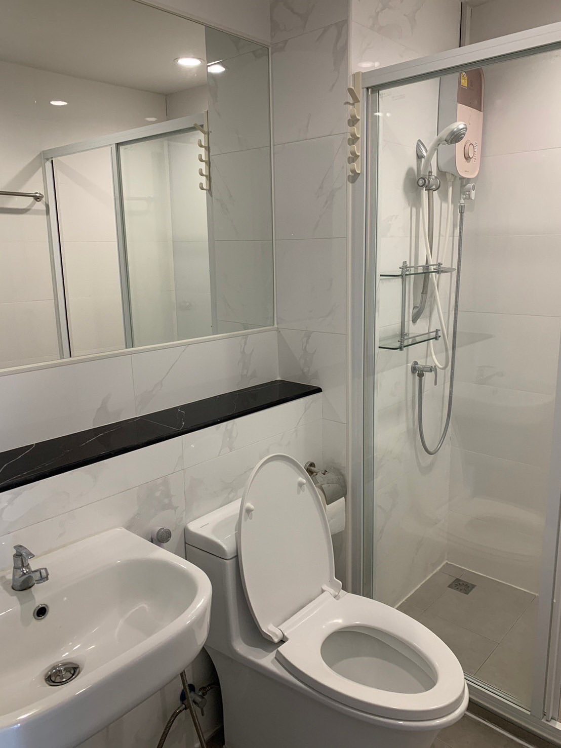 ให้เช่าคอนโด Reach Phahonyothin 52 (รีช พหลโยธิน 52) 1ห้องนอน / 1ห้องน้ำ ขนาด 30 ตรม. ชั้น 7 ตึก F ค่าเช่า 10,000 ต่อเดือน รถไฟฟ้า BTS สะพานใหม่