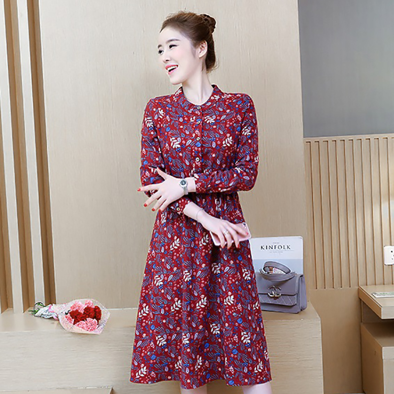 kudapy เดรสสั้นสีกรม-สีแดง ผ้าฝ้ายแขนยาว พิมพ์ลายใบไม้ เอวจั้ม มีกระเป๋าทั้ง2ข้าง ปลายแขนมีกระดุม ผ้าใส่สบาย