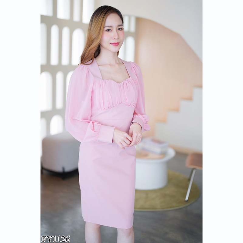 kudapy เดรสสั้นสีชมพู/สีดำ คอหัวใจแขนยาว ใส่สบายสวยดูดีออกงานสวยสุดๆ