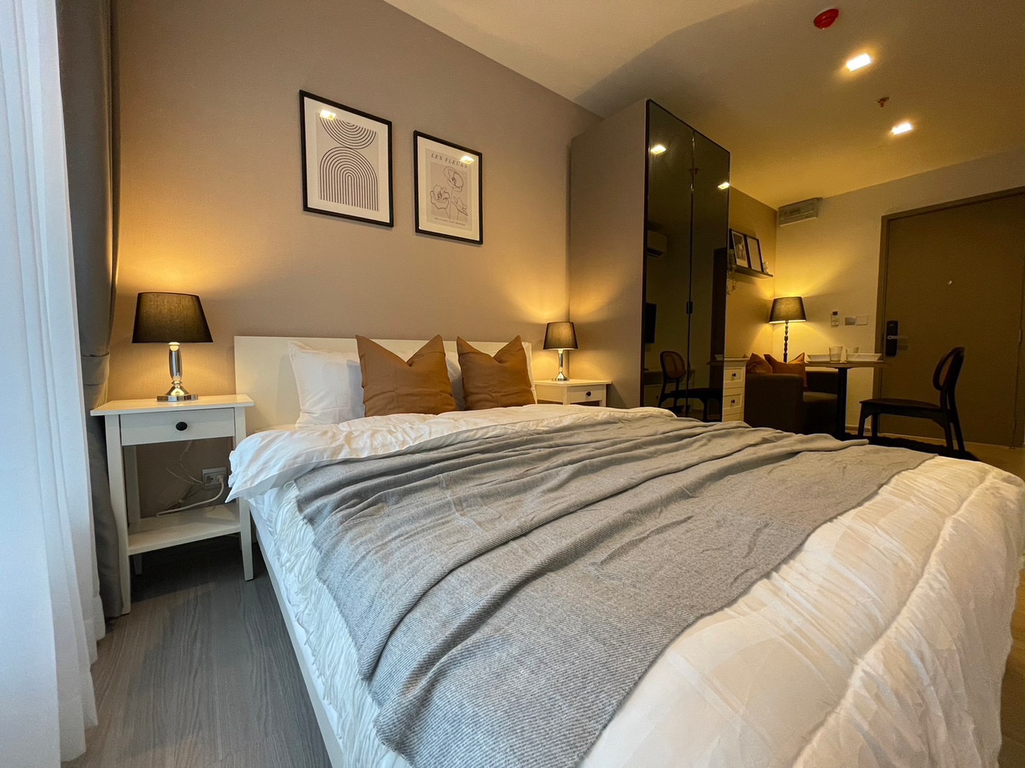 ให้เช่าคอนโด Life Asoke Hype (ไลฟ์ อโศก ไฮป์) Studio / 1ห้องน้ำ ขนาดห้อง 26 ตรม. ชั้น 26 ค่าเช่า 17,000 ต่อเดือน รถไฟฟ้า MRT พระราม9