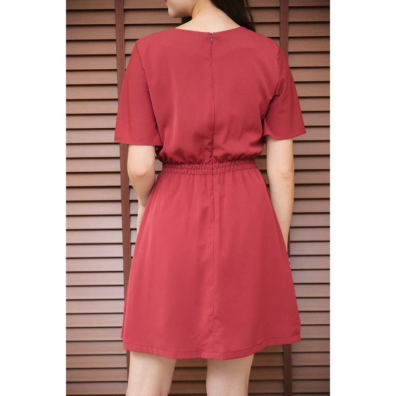 kudapy ชุดเดรสแขนระบายสม๊อคเอวด้านข้างถึงด้านหลัง เข้ารูปตามเอวลูกค้า