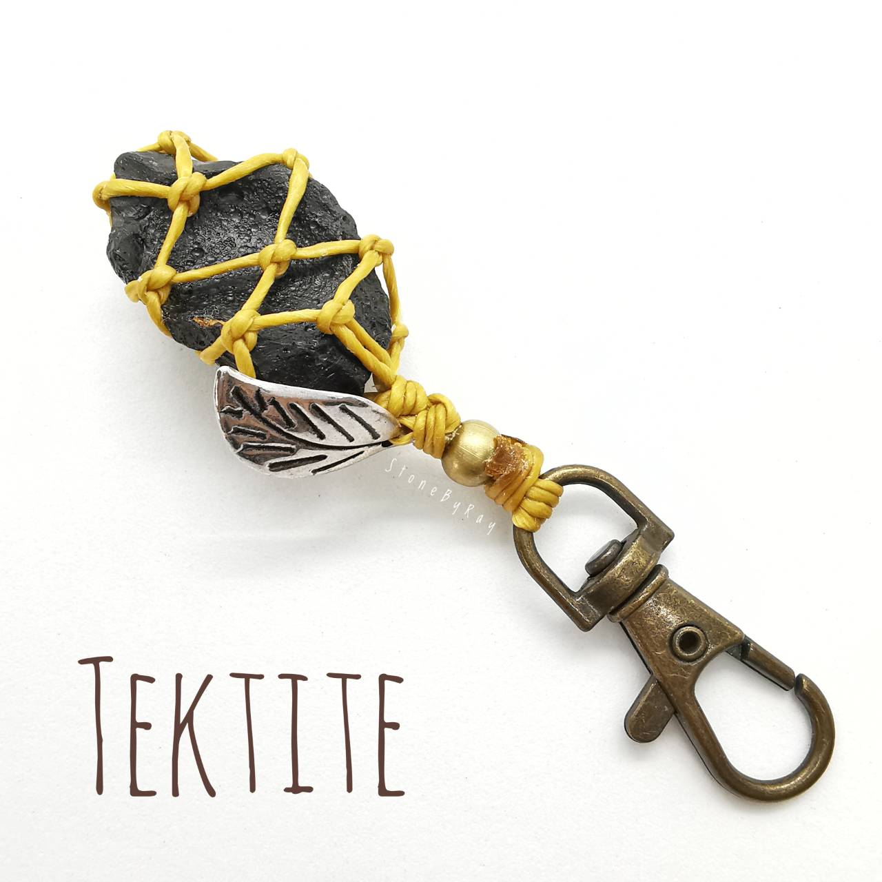 พวงกุญแจเชือกถักหินสะเก็ดดาว Tektite
