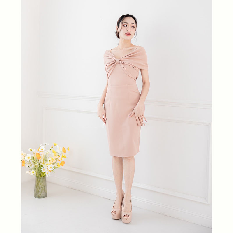 kudapy เดรสสั้นสีโอวัลติน/สีน้ำตาล/สีขาว ชุดออกงาน ดีเทลโบว์สอดแขน รุ่นนี้เรียบหรู ลุคคุณหนู น่ารักมากก สาวๆที่อยากพรางช่วงต้นแขน