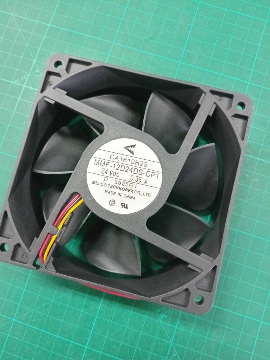 Mitsubishi F740พัดลมอินเวอร์เตอร์ CA1619H25 MMF-12D24DS-CP1 24V 0.36A