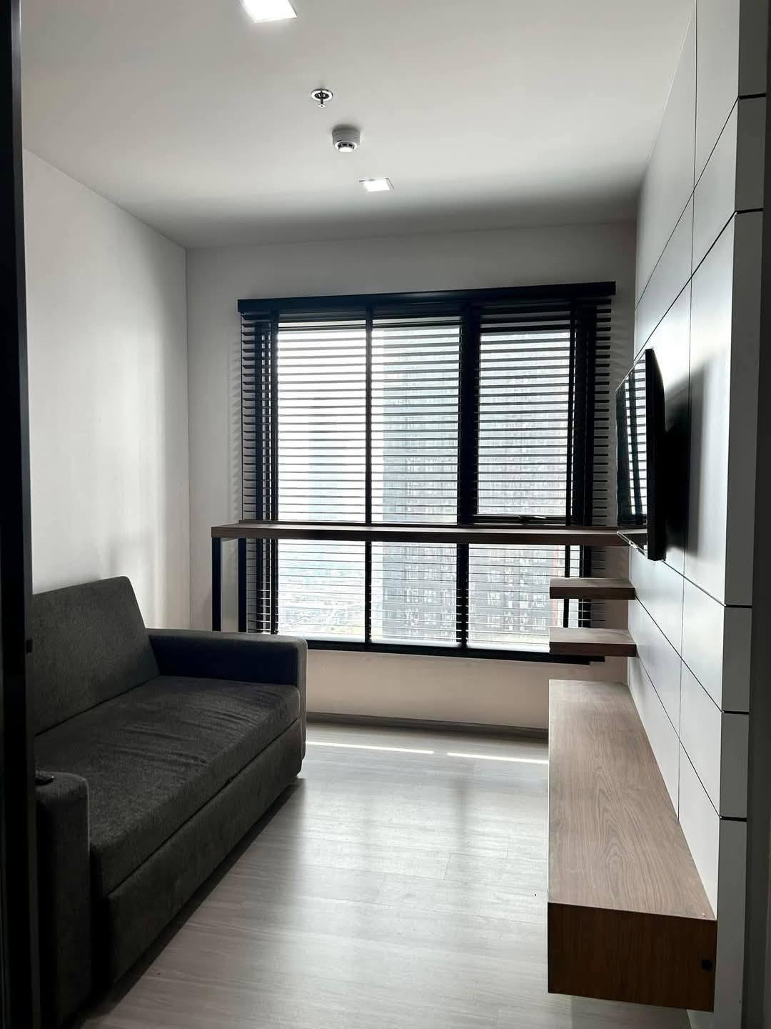 High Rise โซนพื้นที่ MRT พระราม9 ให้เช่าห้องแบบ 1ห้องนอน 1ห้องน้ำ คอนโด Life Asoke-Rama 9 (ไลฟ์ อโศก พระราม 9) ขนาดห้อง 35 ตรม. ชั้น 31 ตึก B