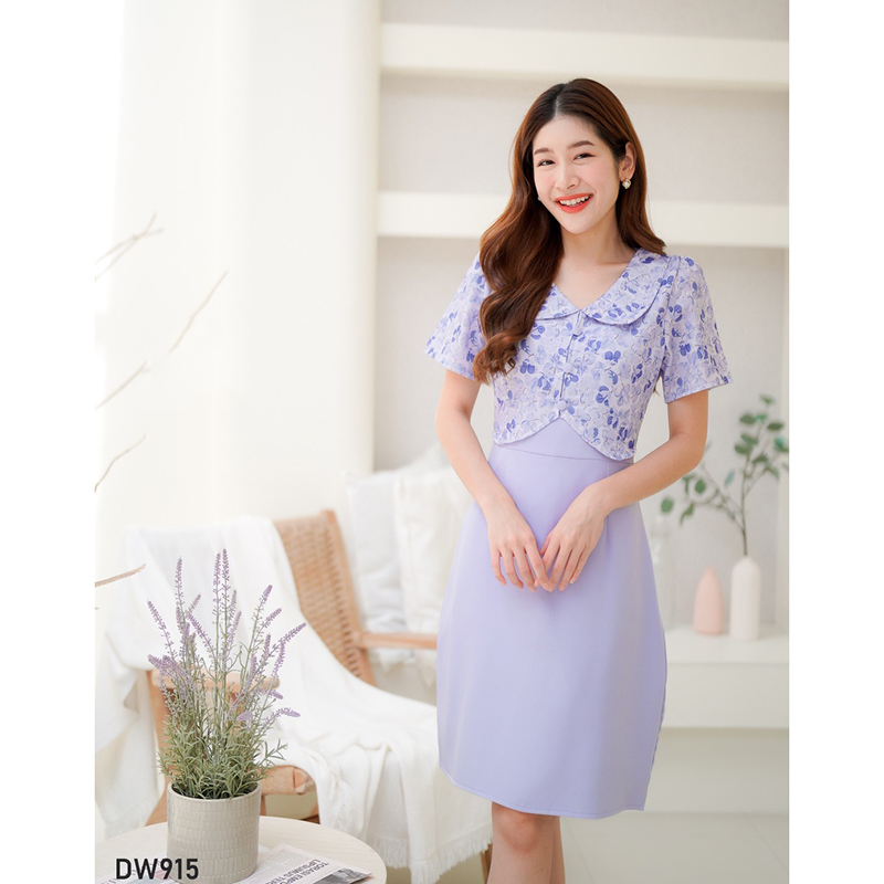 kudapy เดรสสั้นสีน้ำตาล/สีชมพู/สีม่วง ลายดอกคอบัว