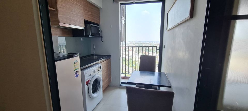 ให้เช่าคอนโด Brix Condominium (บริกซ์ คอนโดมิเนียม) จรัญ 64 - ตกแต่งเฟอร์ครบชั้นสูงมีเครื่องซักผ้า - การเดินทาง: ติด MRT สถานีสิรินธร