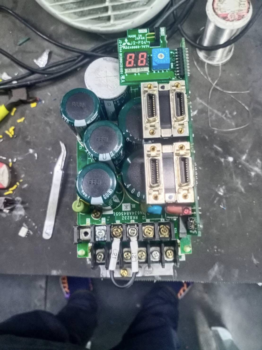 งานซ่อม MITSUBISHI SERVO DRIVE MDS-B-SVJ2-20 ขนาด 2Kw.