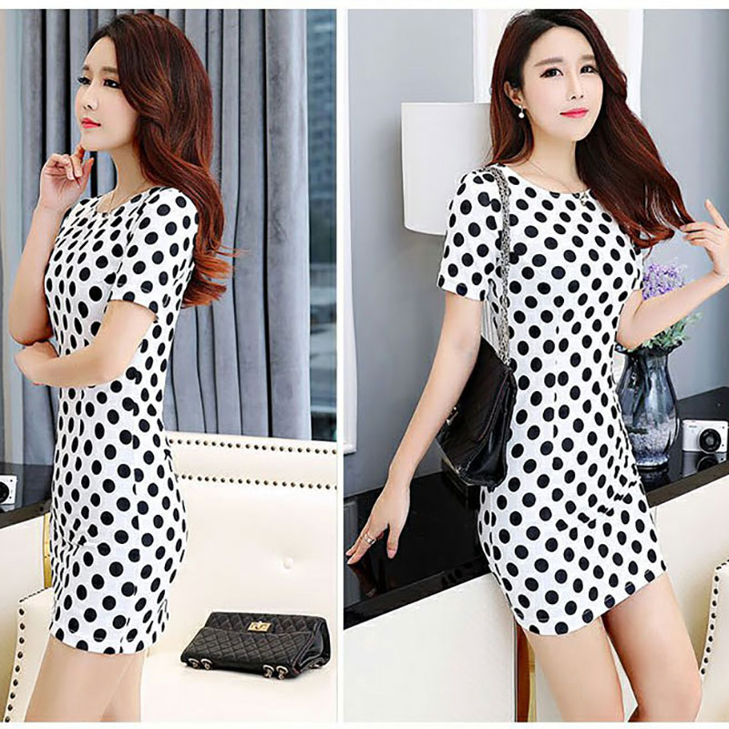 kudapy ชุดเดรสสั้นสีขาว แฟชั่นลายจุดขาวดำทรงสวมคอกลมแขนสั้น