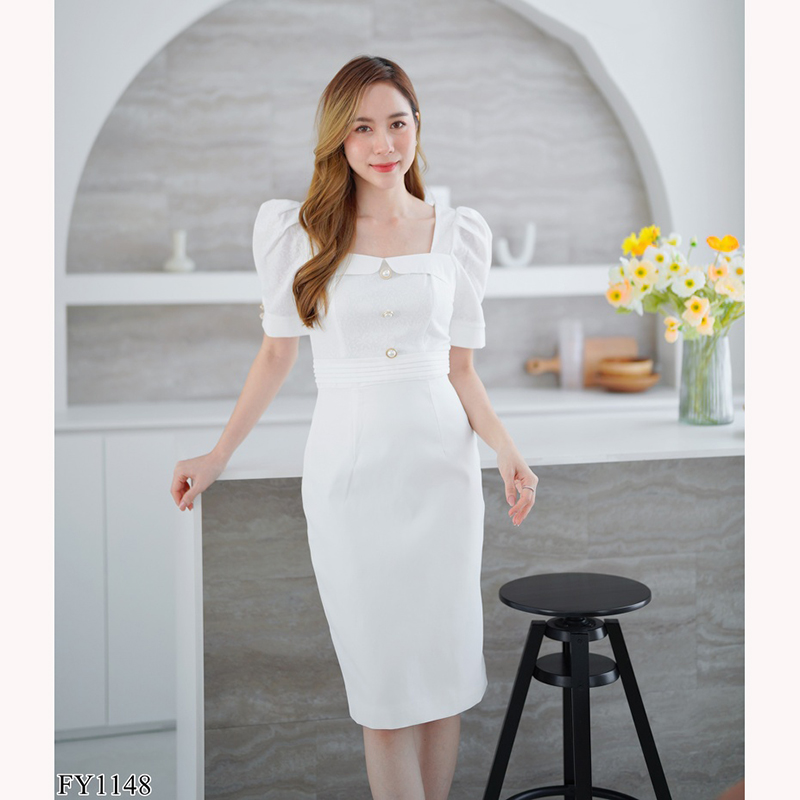 kudapy เดรสสั้นสีชมพู/สีขาว กระโปรงเข้ารูปมีกระดุมกลางอก