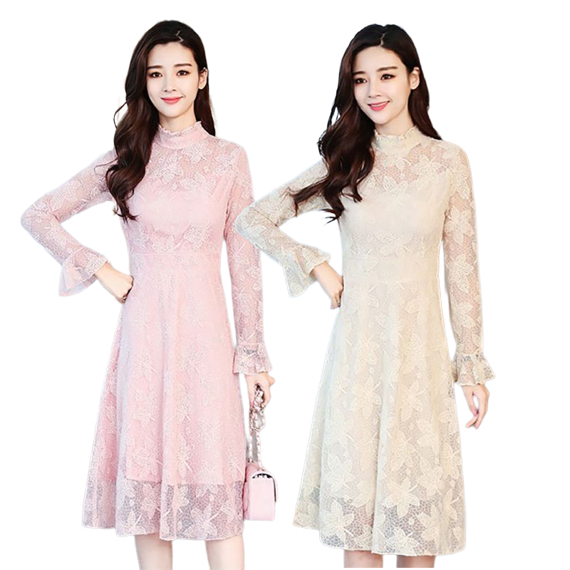 kudapy เดรสสั้นผ้าลูกไม้แขนยาวสีชมพู/สีครีมเบจ เดรสลูกไม้ลายใบไม้ 5 แฉก คอปีนกระดุมหลัง เก็บเอวเข้ารูป มีซับในอย่างดี