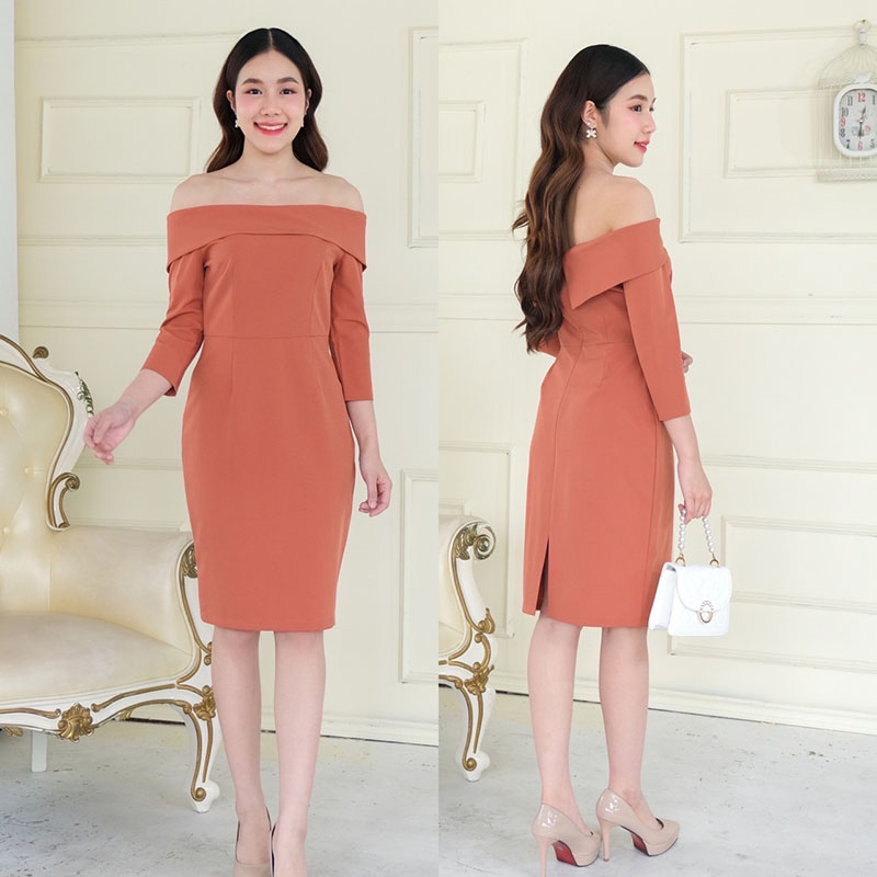 kudapy เดรสสั้นสีชมพู/สีครีม/สีชาไทย/สีกรม เปิดบ่า ดีเทลพับบ่า แขนสามส่วน เข้ารูป ซิปหลัง มีซับในทั้งตัว ผ้าเครปเกาหลี