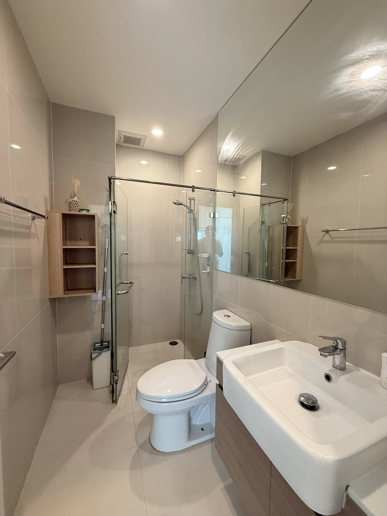 ให้เช่าคอนโด Noble Revolve Ratchada 2 (โนเบิล รีวอลฟ์ รัชดา 2) - โซนพื้นที่ MRT ศูนย์วัฒนธรรม - ห้องแบบ Studio 1ห้องน้ำ - ขนาดห้อง 23 ตรม. ชั้น 35