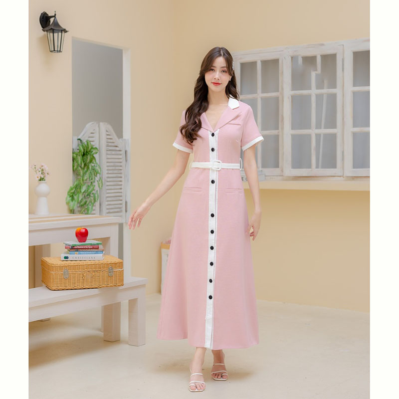 kudapy เดรสยาวสีชมพู/สีครีม/สีดำ เนื้อผ้าอย่างดี มาในทรงคลาสสิคที่ใส่ได้ตลอด สไตล์ติดกระดุมหน้า สีโทนสุภาพแต่งคอปกสุดชิค