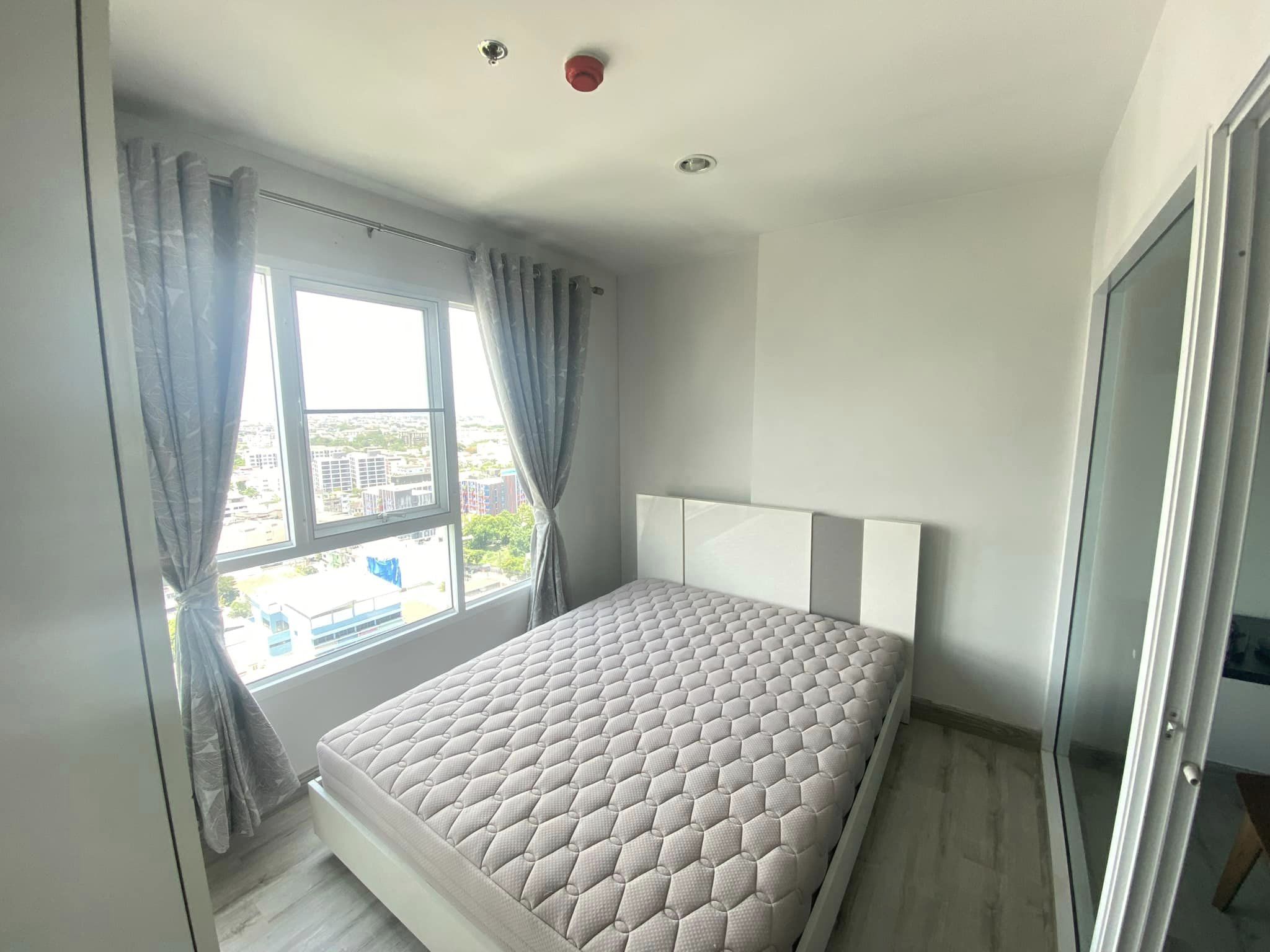 สนใจชมห้องติดต่อได้เลย Line ID: Smile-easy ปล่อยเช่าคอนโด Regent Orchid Sukhumvit 101 (รีเจ้นท์ ออคิด สุขุมวิท 101) - 1ห้องนอน 1ห้องน้ำ 1ห้องนั่งเล่น 1ห้องครัว - ใกล้ BTS ปุณณวิถี - ขนาดห้อง 28 ตรม. ชั้น 19