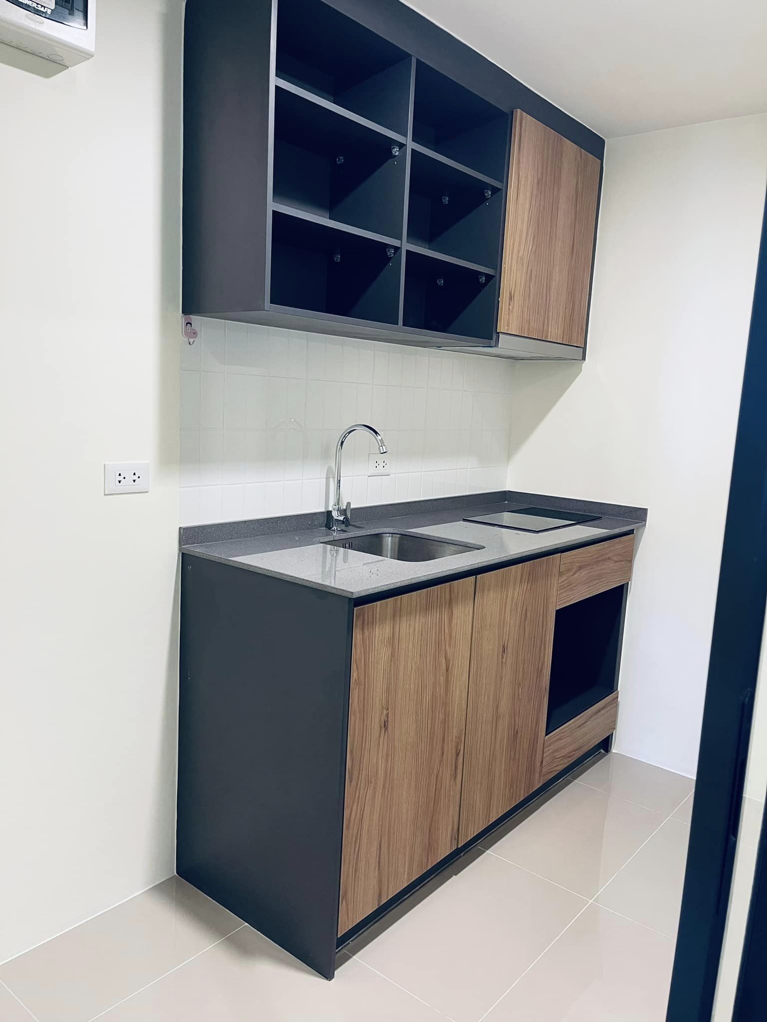 ปล่อยเช่าคอนโด THE LINE VIBE Phahonyothin (เดอะ ไลน์ ไวบ์ พหลโยธิน) - ห้องใหม่ผู้เช่ารายแรก 1ห้องนอน 1ห้องน้ำ 1ห้องนั่งเล่น - ใกล้ BTS ห้าแยกลาดพร้าว - ขนาดห้อง 37 ตรม. ชั้น 19