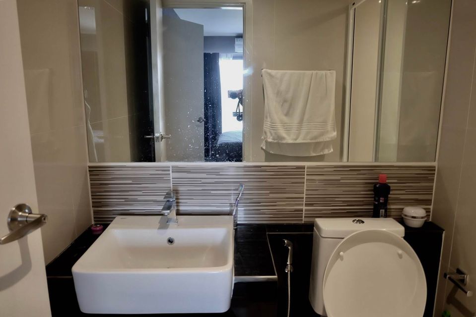 ปล่อยเช่าคอนโด Felic Condo Ladprao Wanghin 79 (เฟลิค คอนโด ลาดพร้าว วังหิน 79) - 1ห้องนอน 1ห้องน้ำ 1ห้องนั่งเล่น - ใกล้ โลตัสวังหิน เดอะแจ้ส แม็คโคร - ขนาดห้อง 27 ตรม. ชั้น 8 วิวสระว่ายน้ำ