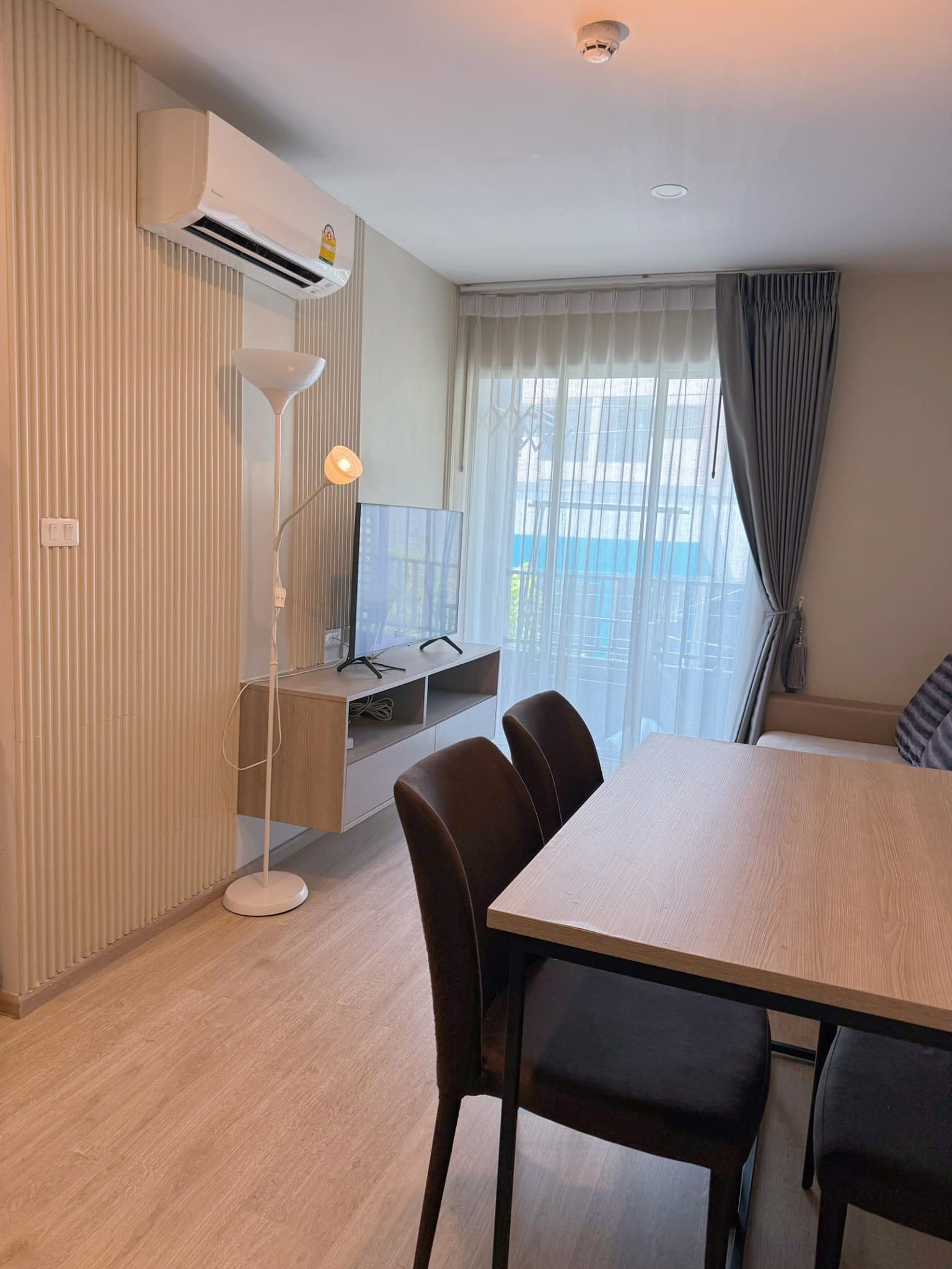 ปล่อยเช่าคอนโด Elio Del Moss Phaholyothin 34 (เอลลิโอ เดล มอสส์ พหลโยธิน 34) - 2ห้องนอน 1ห้องน้ำ 1ห้องนั่งเล่น - ใกล้ BTS เสนานิคม และ ม.เกษตรศาสตร์ - ขนาดห้อง 42.5 ตรม. ชั้น 3 ตึก A