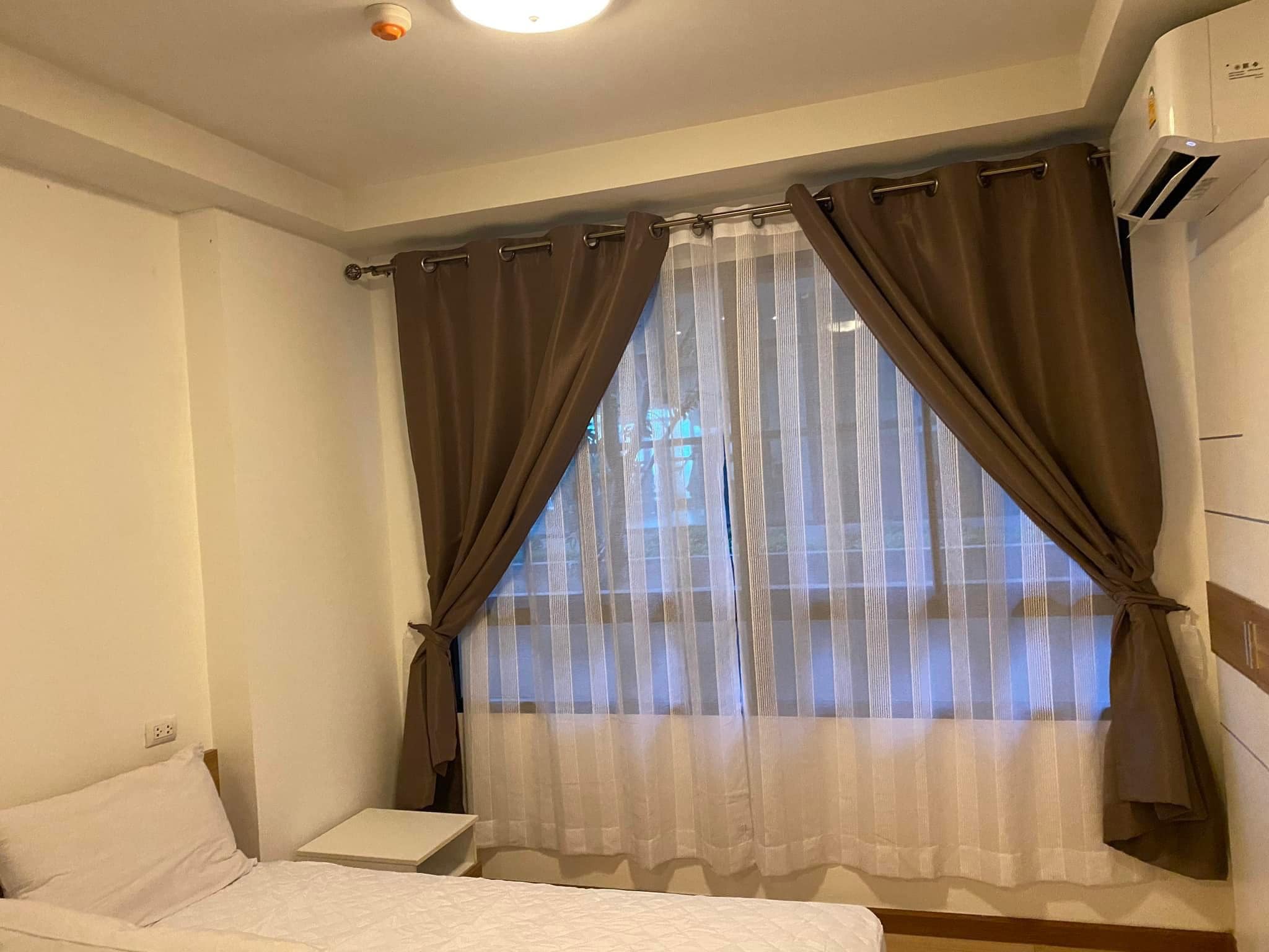 ปล่อยเช่าคอนโด J Condo Sathorn-Kallaprapruk (เจ คอนโด สาทร-กัลปพฤกษ์) - 1ห้องนอน 1ห้องน้ำ 1ห้องนั่งเล่น - ขนาดห้อง 31 ตรม. ชั้น 4 ตึก A ชั้นเดียวกับสระว่าย ฟิตเน็ต