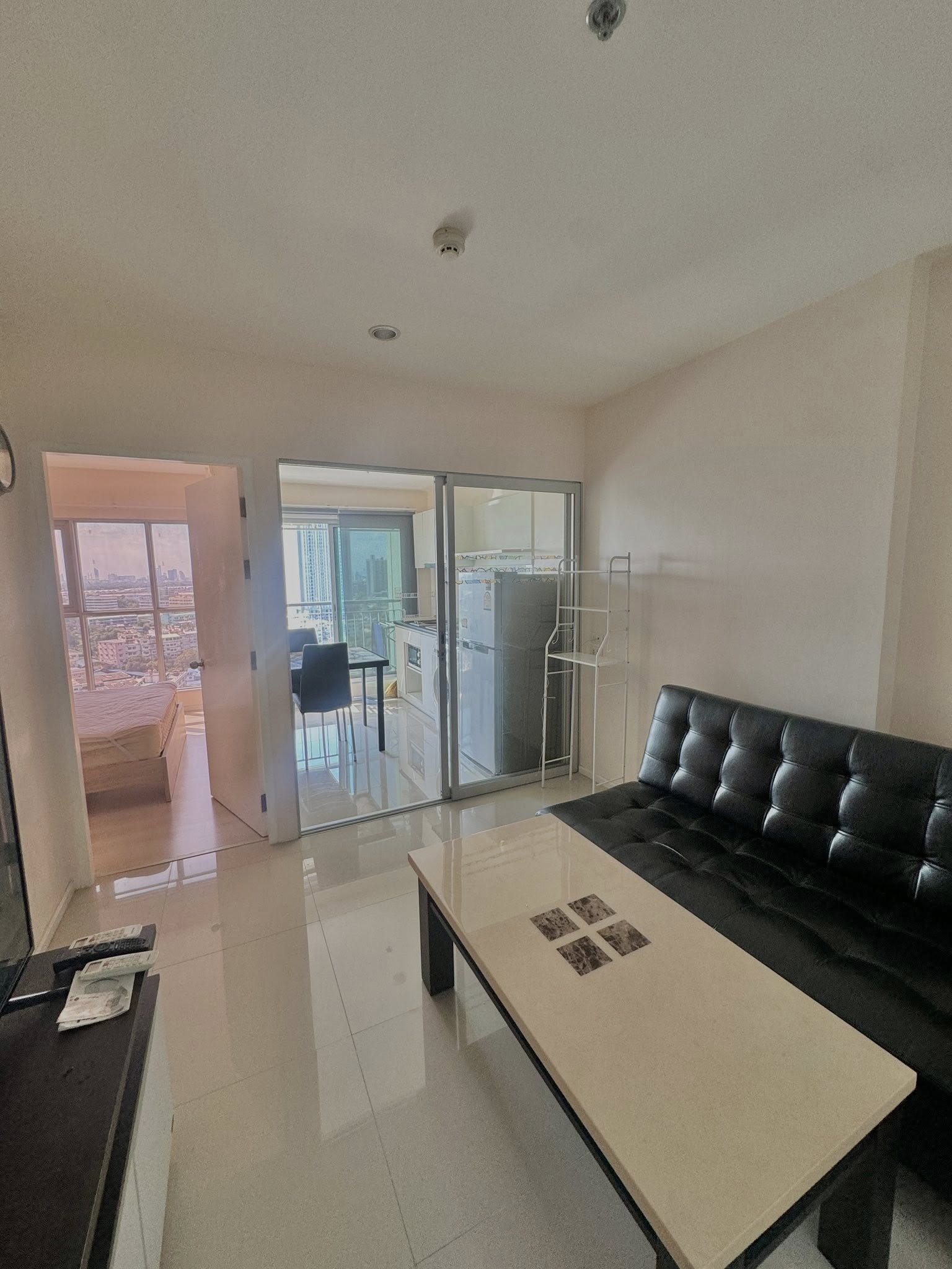 คอนโด Aspire Sukhumvit 48 (แอสปาย สุขุมวิท 48) High Rise โซนพื้นที่ BTS พระโขนง ให้เช่าห้องแบบ 1ห้องนอน 1ห้องน้ำ 1ครัวปิด ขนาดห้อง 32 ตรม. ชั้น 17 ตึก N มีเครื่องซักผ้า