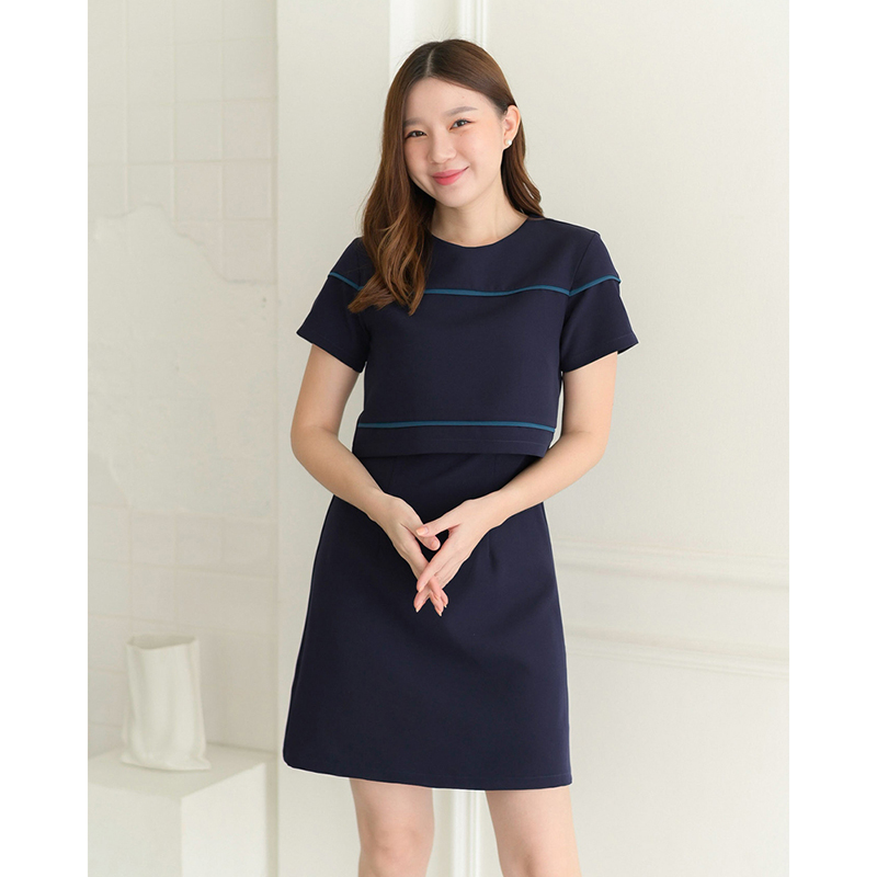 kudapy เดรสสั้นสีมัทฉะ/สีเบจ/สีกรม ทรงเอ ดีไซน์น่ารัก ตัดต่อเหมือนใส่แยกชิ้น จริงๆเป็นเดรสชิ้นเดียว ตัวเสื้อเพิ่มกิมมิคเส้นกุ๊นตัดต่อไปถึงช่วงแขน