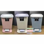 ถังขยะทรงเหลี่ยม เท้าเหยียบ 10 ลิตร