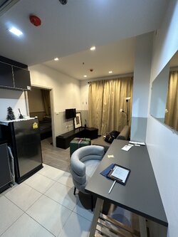 ให้เช่าคอนโด Nye by Sansiri (นายน์ บาย แสนสิริ) - ห้องรีโนเวทใหม่เมื่อเดือนสิงหาคม 66 - การเดินทาง: ใกล้รถไฟฟ้า BTS วงเวียนใหญ่ - ใกล้ ไอคอนสยาม