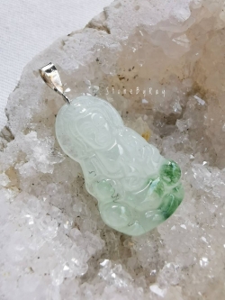 จี้หินหยกแกะสลักเจ้าแม่กวนอิม