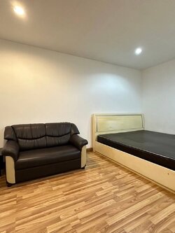 ปล่อยเช่าคอนโด Regent Home 15 แจ้งวัฒนะ (รีเจ้นท์ โฮม 15 แจ้งวัฒนะ) - เฟอร์เครื่องใช้ไฟฟ้าครบครั้น - การเดินทาง: BTS MRT วัดพระศรีมหาธาตุ