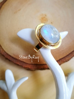 แหวนมูนสโตน size 62
