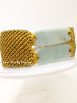 สร้อยข้อมือเชือกถักหินหยก (Jade)