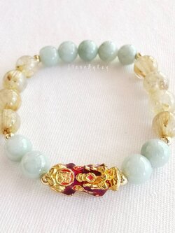 สร้อยข้อมือหยกดีไซน์กับหินไหมทองและปี่เซียะ