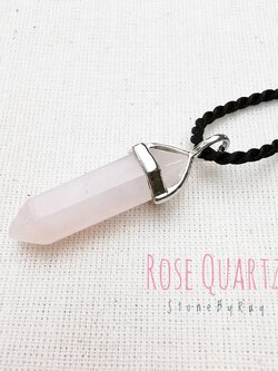 สร้อยคอเชือกจี้หินโรสควอตซ์