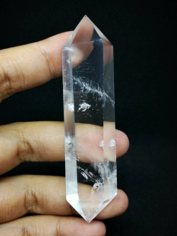 Crystal Quartz (คริสตัลควอตซ์)