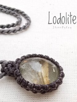 สร้อยคอเชือกถักจี้หินโป่งข่าม