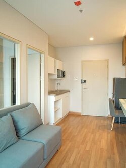 ลุมพินี พาร์ค วิภาวดี – จตุจักร ให้เช่าห้องตกแต่งครบพร้อมเข้าอยู่ สอบถามแอด Line ID : Smile-easy