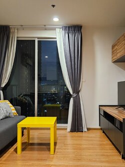 ให้เช่าคอนโด The Base Sukhumvit 77 (เดอะ เบส สุขุมวิท 77) - ตกแต่งเฟอร์ครบขนาด 35 ตรม. วิวสระ - การเดินทาง: BTS อ่อนนุช