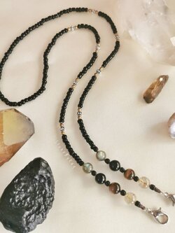 สายคล้องแมสรวมหิน4ชนิด(ลูกปัดสีดำ)